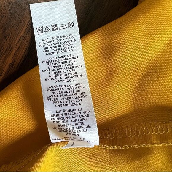 ASOS DESIGN satin wrap top with piping detail and long sleeves 8 - Picture 8 of 11